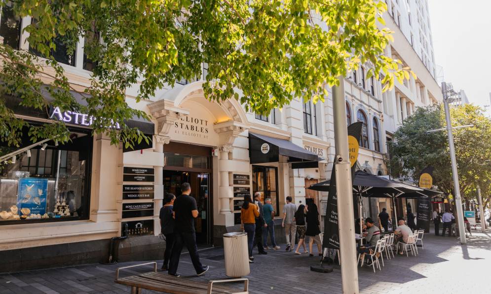 Explore Elliott Street Restaurants, PreTheatre Dining & Elliott